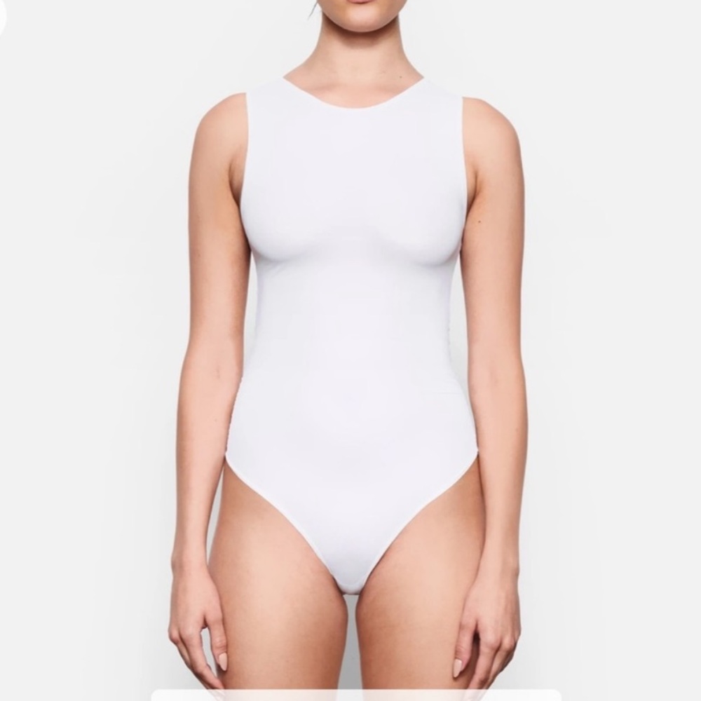 SKIMS Jelly Sheer CREW NECK Bodysuit Marble NWT  LIMITED EDITION